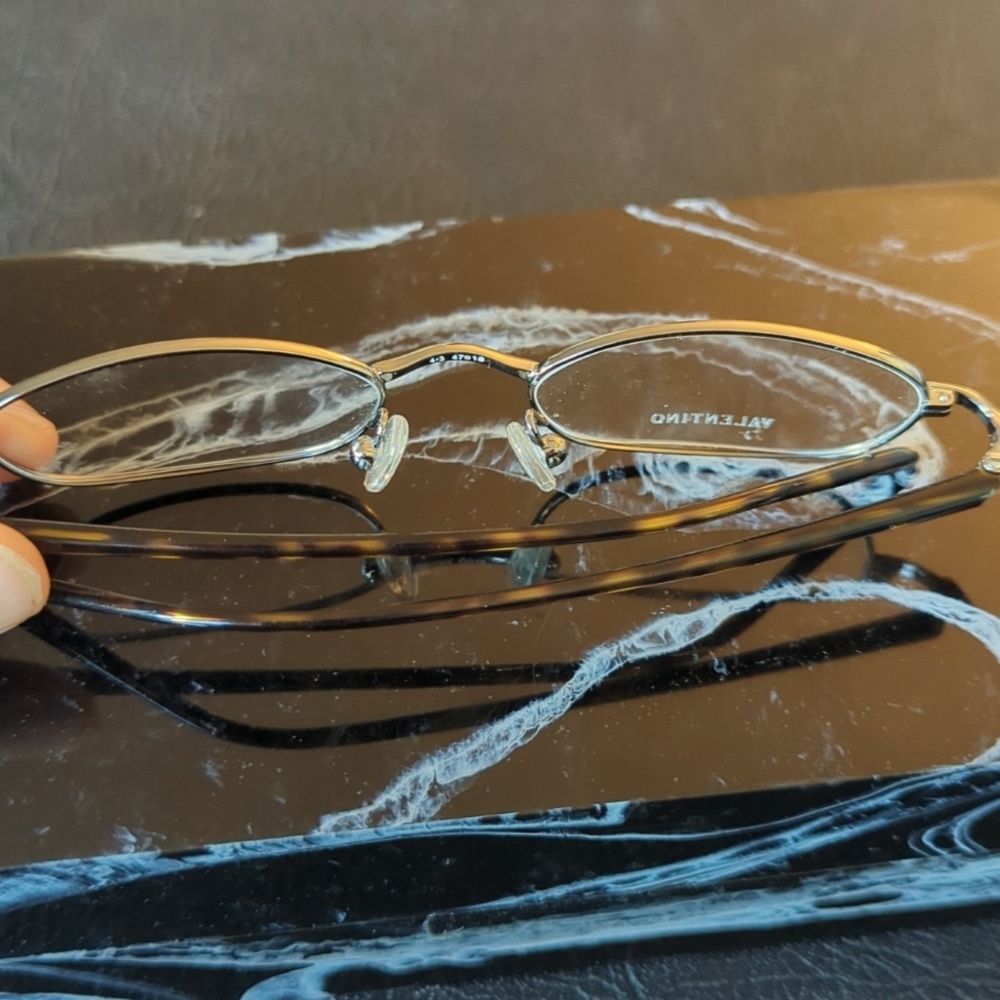 Vintage Valentino eyeglass frames 47-18 130